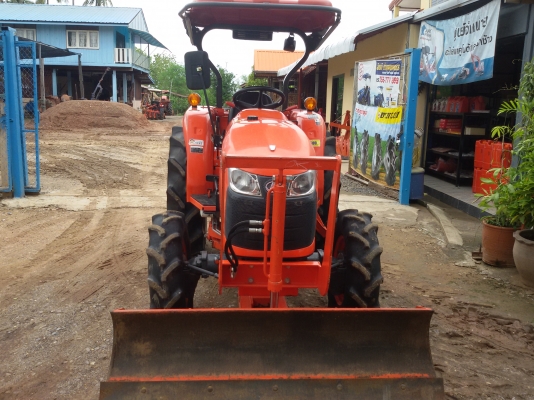 ปัญญาแทรคเตอร์..จัดมาให้ครับ ด่วน!!!คูโบต้า L3608SP พร้อมใบมีดคานล่างFD163พร้อมผาน6&times;22 ทำงาน271ชม.รถไร่สีเดิมๆ เล่มทะเบียนพร้อม
