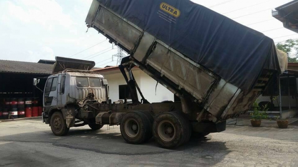 รถฮีโน่ 10 ล้อดั้ม FL1J 210 แรงม้า. ปี 43.  , ( รถ เพลาเดียว. แต่ ทำเป็นดั้ม. )     สนใจติดต่อ  081 - 6079515