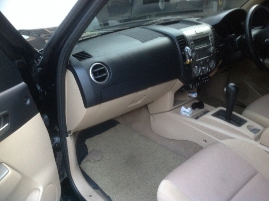 ford ranger 3.0 TDCI 4x4  เกียร์ออโต้ สภาพเดิมๆ ขับมันส์