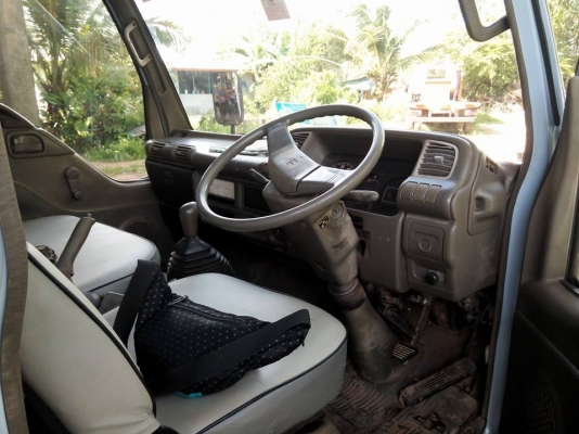 ขายคับ. NKR 110 ปี40. ห้างแท้.  เครื่องดี. คัสชีสวย. ภายในครบ.  เครื่อง 4BE1. คัสชีNKR58LX 5T ยาว4.30. ยาง750~16 รถพร้อมใช้งาน.  ราคา355000. ต่อรองได้นิดหน่อย สนใจ0930693225