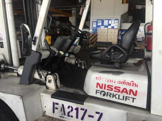 รถยกนิสสันรุ่นล่าสุด น้ำหนักยก 7 ตัน เสาสูง 4 เมตร เครื่องดีเซล เกียร์ออโต้ รถยกนิสสันรุ่นล่าสุด น้ำหนักยก 7 ตัน เสาสูง 4 เมตร เครื่องดีเซล เกียร์ออโต้