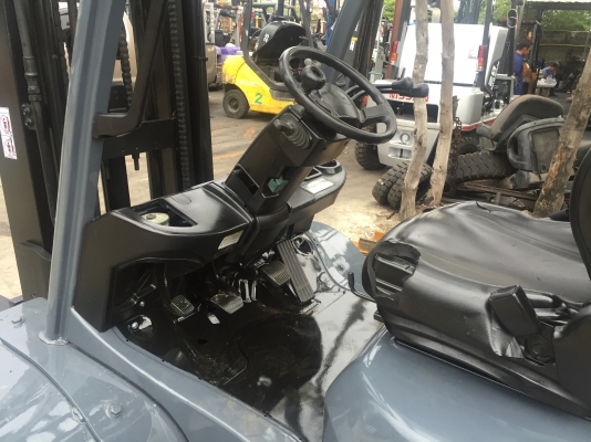 รถยกโตโยต้ารุ่น 8 น้ำหนักยก 2.5 ตัน เสาสูง 6 เมตร เครื่องดีเซล 3Z เกียร์ออโต้ รถยกโตโยต้ารุ่น 8 น้ำหนักยก 2.5 ตัน เสาสูง 6 เมตร เครื่องดีเซล 3Z เกียร์ออโต้