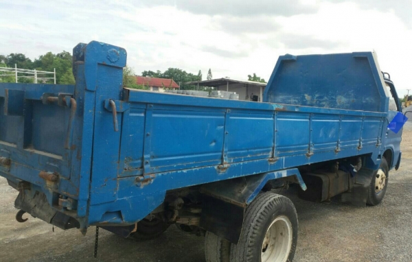 ขายราคา185,000บ หกล้อ อีซูชุ KS100แรง ดั้ม3คิว กะบะยาว3.20ม สภาพดีสวยพร้อมใช้ ทะเบียนพร้อมโอน ขายราคา185,000บ หกล้อ อีซูชุ KS100แรง ดั้ม3คิว กะบะยาว3.20ม สภาพดีสวยพร้อมใช้ ทะเบียนพร้อมโอน