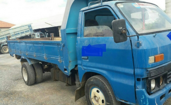 ขายราคา185,000บ หกล้อ อีซูชุ KS100แรง ดั้ม3คิว กะบะยาว3.20ม สภาพดีสวยพร้อมใช้ ทะเบียนพร้อมโอน ขายราคา185,000บ หกล้อ อีซูชุ KS100แรง ดั้ม3คิว กะบะยาว3.20ม สภาพดีสวยพร้อมใช้ ทะเบียนพร้อมโอน