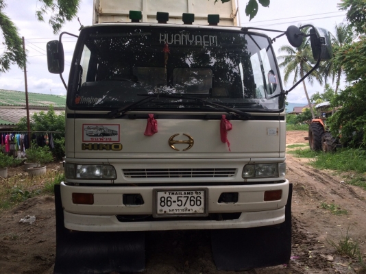 ขายด่วนรถดั้มสองเพลาFM1J สมอทอง220แรง ปี46 รถสวยเดิมๆบางๆหัวสีเดิม