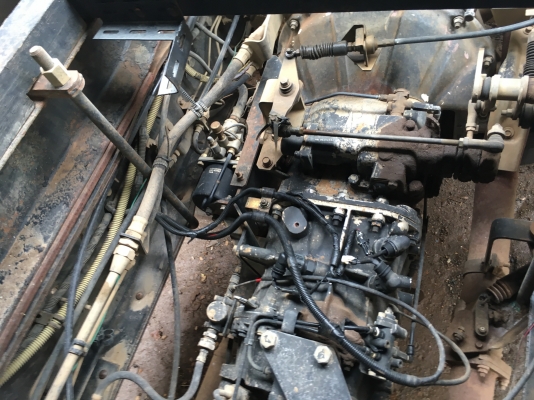 ขายด่วนรถดั้มสองเพลาFM1J สมอทอง220แรง ปี46 รถสวยเดิมๆบางๆหัวสีเดิม