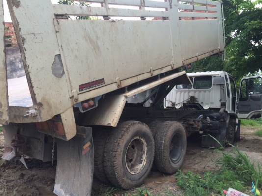 ขายด่วนรถดั้มสองเพลาFM1J สมอทอง220แรง ปี46 รถสวยเดิมๆบางๆหัวสีเดิม