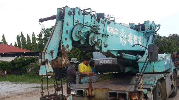 ขายรถเครน KOBELCO 4 ล้อขนาด 7 ตัน เอกสารอินวอย ราคา 850000