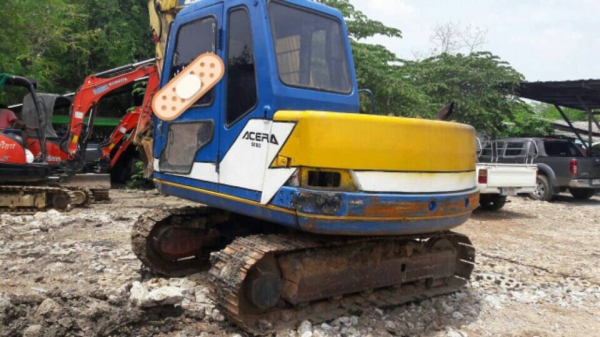ขายรถแบคโฮ KOBELCO SK60-///-V ราคา 390000