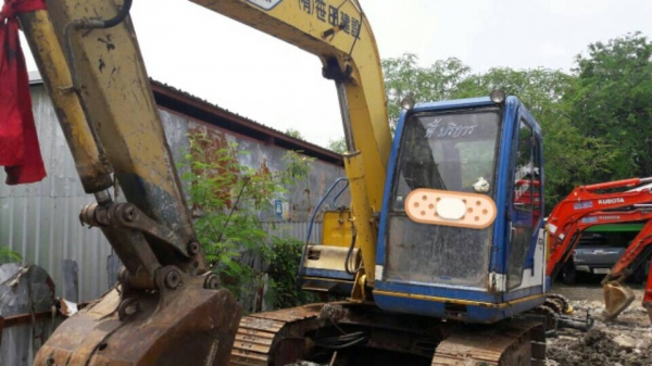ขายรถแบคโฮ KOBELCO SK60-///-V ราคา 390000
