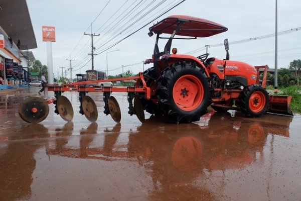 ขายรถไถรุ่น L4708 ดาวน์ 10,000 บาท พร้อมใบมีด ผานพรวน มีเอกสารพร้อมโอน รถสวยพร้อมใช้งาน ขายรถไถรุ่น L4708 ดาวน์ 10,000 บาท พร้อมใบมีด ผานพรวน มีเอกสารพร้อมโอน รถสวยพร้อมใช้งาน