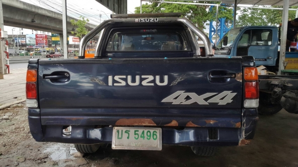 ขออนุญาตขาย Isuzu ปี 1996 พร้อมใช้งานเล่มทะเบียนชุดโอนพร้อมครับ ขายเงินสดในราคา 119,000฿สนใจสอบถามใด้ครับ ขออนุญาตขาย Isuzu ปี 1996 พร้อมใช้งานเล่มทะเบียนชุดโอนพร้อมครับ ขายเงินสดในราคา 119,000฿สนใจสอบถามใด้ครับ