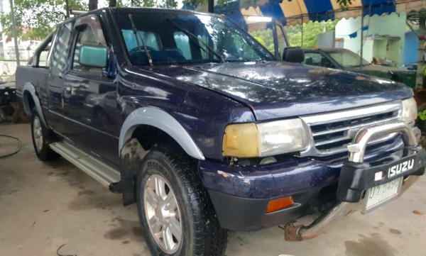 ขออนุญาตขาย Isuzu ปี 1996 พร้อมใช้งานเล่มทะเบียนชุดโอนพร้อมครับ ขายเงินสดในราคา 119,000฿สนใจสอบถามใด้ครับ ขออนุญาตขาย Isuzu ปี 1996 พร้อมใช้งานเล่มทะเบียนชุดโอนพร้อมครับ ขายเงินสดในราคา 119,000฿สนใจสอบถามใด้ครับ