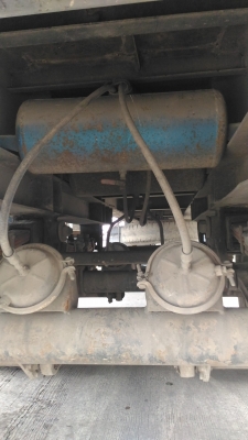 หางพื้นเรียบสองเพลา