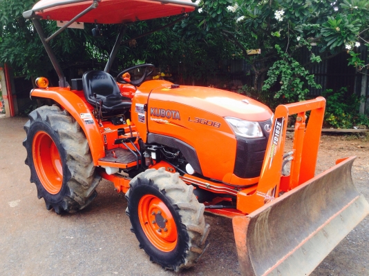 ขาย แทรกเตอร์KUBOTA L3608 4WD พร้อมใบดันหน้า และ ผาน4