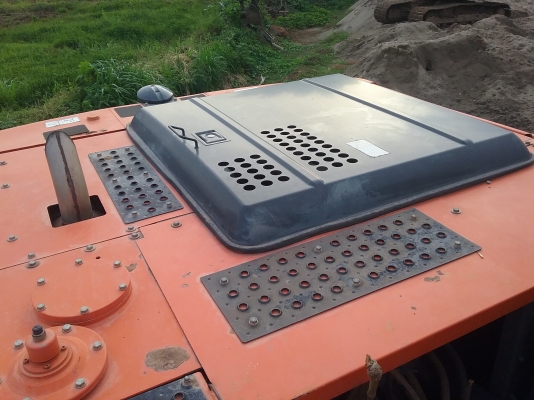 ขาย 1,795,000 HITACHI  ZX 200-5 G ปี 2012 ทำงาน 6,559 ชม. รถสวยพร้อมใช้เอกสารพร้อมโอน(ไม่รั่วไม่ซึมสวยเหมือนใหม่) 090-772-3710 090-772-3708