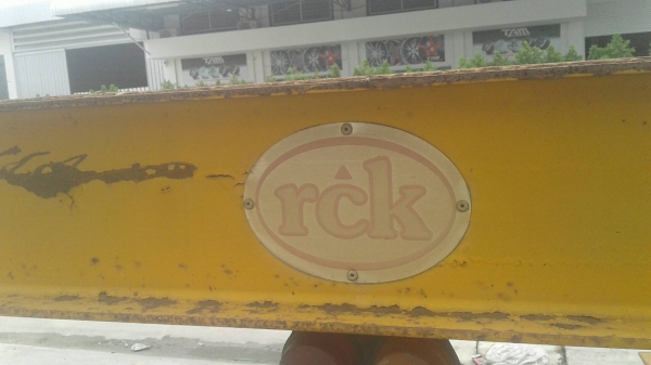 ขายหางRCK 2 เพลา  สภาพพร้อมใช้งาน  ราคา  250,000 บาท