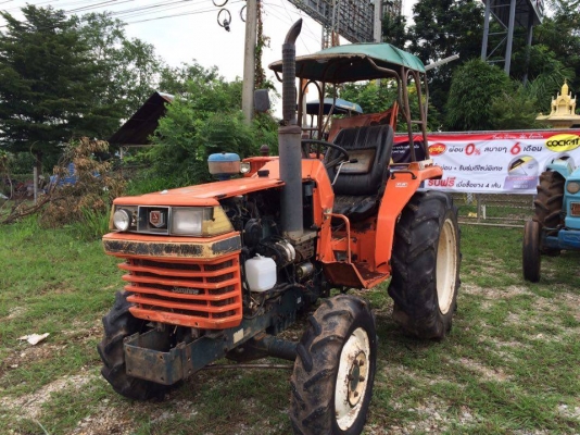 รถไถ kubota L1-24 รถเปล่า 2 เพลา ตามสภาพเลยครับ