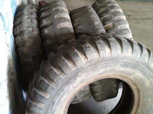 ยาง 11.00_20 ลายทหาร สวยๆ เส้นละ 1500 บาท