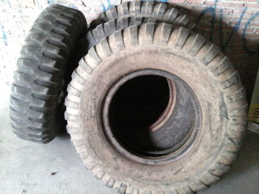 ยาง 11.00_20 ลายทหาร สวยๆ เส้นละ 1500 บาท