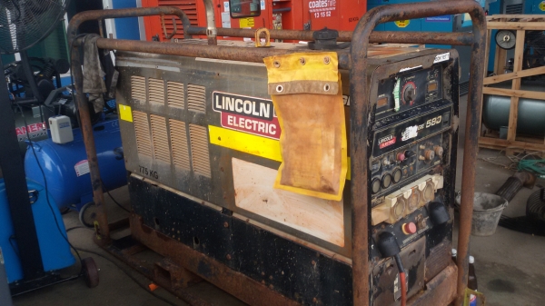 ขายตู้เชื่อมเครื่องยนต์ขนาด580 แอมเชื่อมเหล็กหนาใหญ่