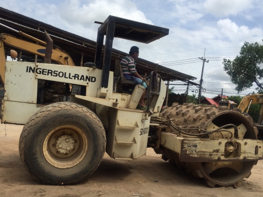 รถบด ล้อหนาม และ ล้อเลียบ 2เปลือก