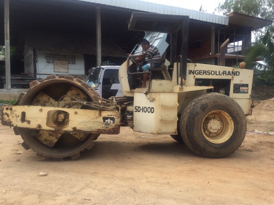 รถบด ล้อหนาม และ ล้อเลียบ 2เปลือก