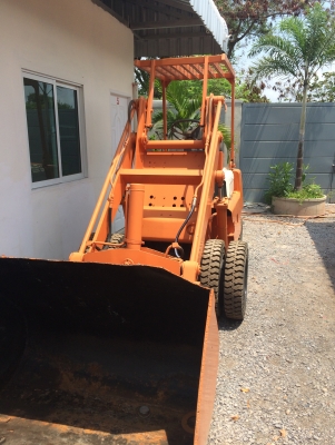 ขายด่วน!!รถตัก Toyota SD10 เครื่องดีเซล เกียร์ AUTO สภาพดีมาก!!