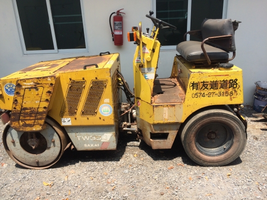 ขายด่วน!!รถบด SAKAI รุ่น TW350  หน้าเหล็ก  หลังยาง สภาพดีมาก!!