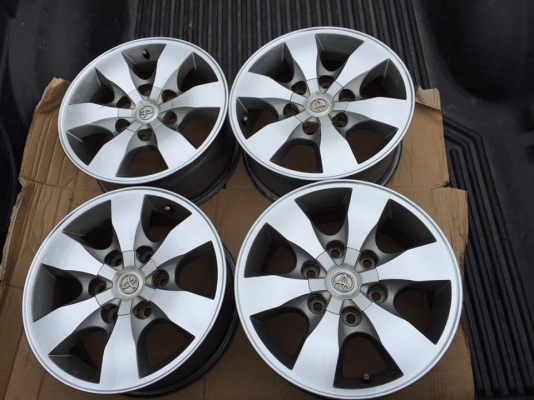 ขายล้อวีโก้หน้าเงา ขอบ 16 4 วง ราคา 5,200 บาท