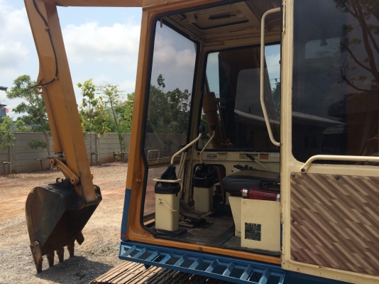 ขายด่วน!!รถแบ็คโฮ โคมัสซุ PC60-5