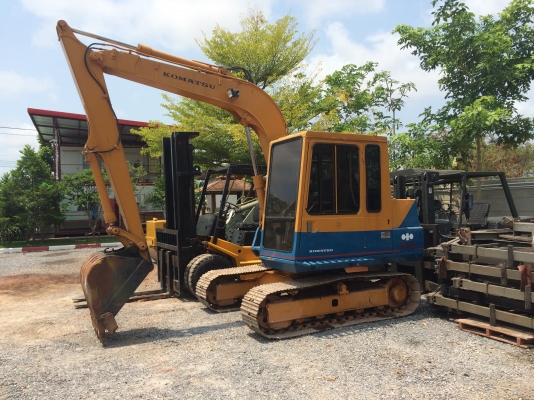 ขายด่วน!!รถแบ็คโฮ โคมัสซุ PC60-5