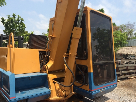 ขายด่วน!!รถแบ็คโฮ โคมัสซุ PC60-5