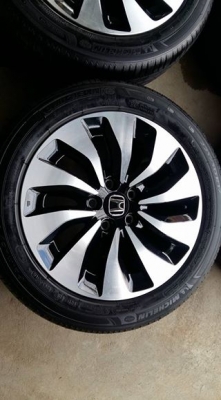 ขายล้อแม็กป้ายแดง accord g9 hybrid 17" ยางปี15 สนใจติดต่อ ตาเล็ก ล้อและยางครับ 081-3747940