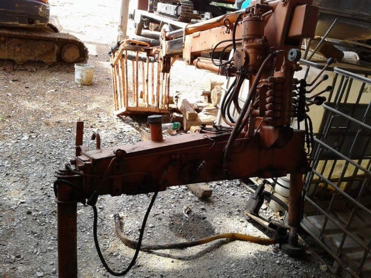 เครน unic 1 ตัน