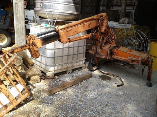 เครน unic 1 ตัน