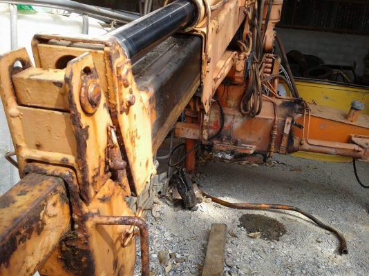 เครน unic 1 ตัน