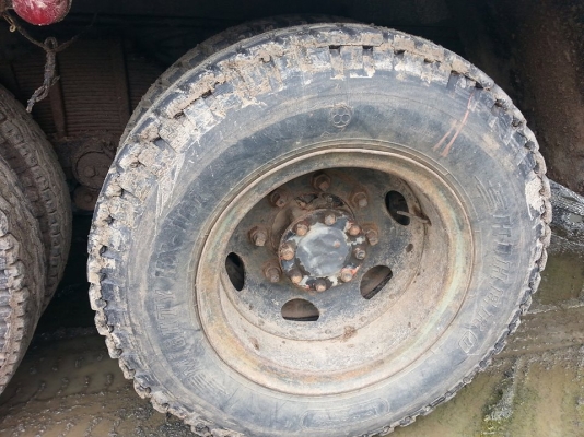 ขายรถเทรลเลอร์ ขึ้นรถเกี่ยว เครื่อง168แรง EH700 ช่วงล่างใหญ่ เครื่องดี แคชซีสวย มีบันไดขึ้นรถเกี่ยว เอกสารถูกต้อง เล่มทะเบียนพร้อมโอน ราคา290,000 สนใจโทร 090-8588220คุณนะ 093-3258446คุณบิว หรือเข้าดูสินค้าอื่นๆได้ที่ www.narong2truck.com หรือ www.truck.in