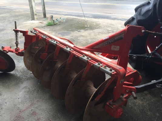 สินค้ามาใหม่ค่ะ ขายรถไถคูโบต้า L4708SP สภาพนางฟ้าใช้งานน้อย 456 ชั่วโมง รถสวยขายพร้อมอุปกรณ์ครบชุด ราคา 489,000 บาท สนใจติดต่อ 081-9136451 หรือ ขอดูรูปเพิ่มเติมทาง line:bow6451 ค่ะ สินค้ามาใหม่ค่ะ ขายรถไถคูโบต้า L4708SP สภาพนางฟ้าใช้งานน้อย 456 ชั่วโมง รถสวยขายพร้อมอุปกรณ์ครบชุด ราคา 489,000 บาท สนใจติดต่อ 081-9136451 หรือ ขอดูรูปเพิ่มเติมทาง line:bow6451 ค่ะ