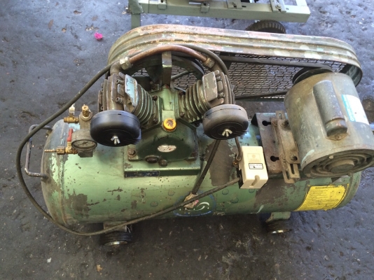 ขายด่วน!!ขายปั๊มลม2สูบ ใช้งานได้ทันที สภาพดี!!