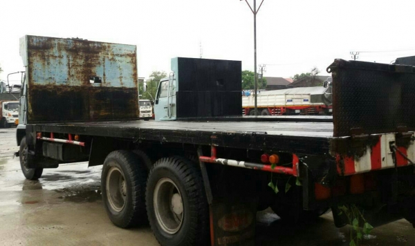 สิบล้อ อีซูชุ ร็อค195พื้นเรียบ ยาว6.30ม สภาพดีพร้อมใช้งาน ทะเบียนพร้อมโอน