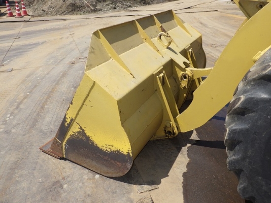 ขายรถตัก TCM 830 ขายรถตัก TCM 830