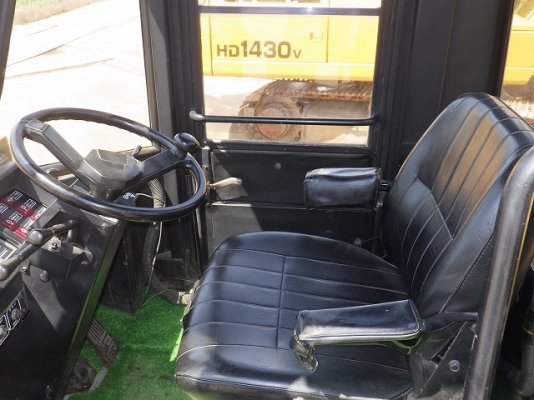 ขายรถตัก TCM 830 ขายรถตัก TCM 830