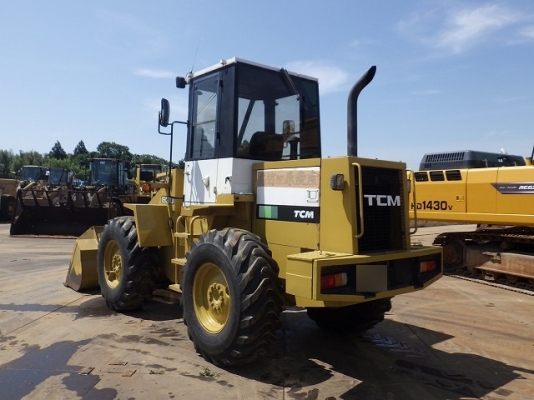 ขายรถตัก TCM 830 ขายรถตัก TCM 830