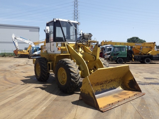 ขายรถตัก TCM 830