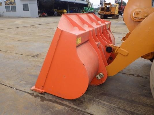 ขายรถตัก TCM L32