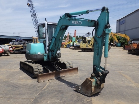 Kobelco SK45SR ปี 1999 มีห้องเก๋ง + ไลน์หัวเจาะกระแทก ราคาไม่แพง นำเข้าจากญี่ปุ่นครับ