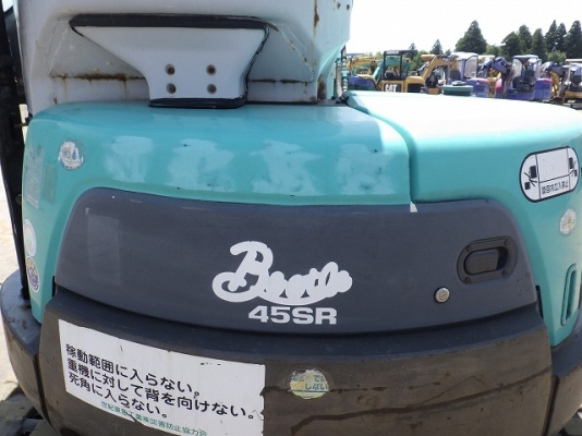 Kobelco SK45SR ปี 1999 มีห้องเก๋ง + ไลน์หัวเจาะกระแทก ราคาไม่แพง นำเข้าจากญี่ปุ่นครับ