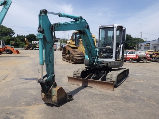Kobelco SK45SR ปี 1999 มีห้องเก๋ง + ไลน์หัวเจาะกระแทก ราคาไม่แพง นำเข้าจากญี่ปุ่นครับ