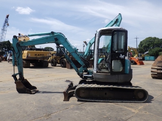 Kobelco SK45SR ปี 1999 มีห้องเก๋ง + ไลน์หัวเจาะกระแทก ราคาไม่แพง นำเข้าจากญี่ปุ่นครับ